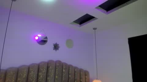 valentina online show from February 20, 2026, 12:05 pm