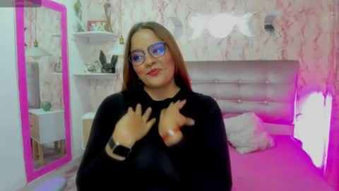 victoria_floyd1 online show from January 20, 2025, 8:40 pm