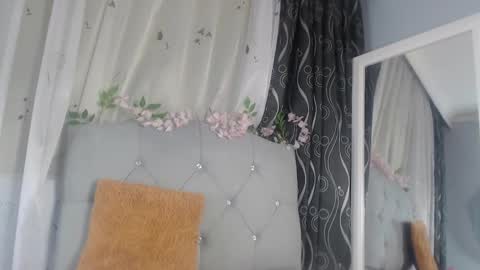 victoria_founta1n online show from March 27, 2026, 6:40 pm