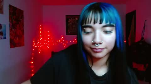 Snapshot of victoria_goddes chatting on May 4, 2026, 5:03 am victoria online show from May 4, 2026, 5:03 am