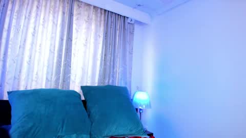 Snapshot of victoria_kim_lee chatting on May 5, 2026, 12:02 pm Victoria online show from May 5, 2026, 12:02 pm
