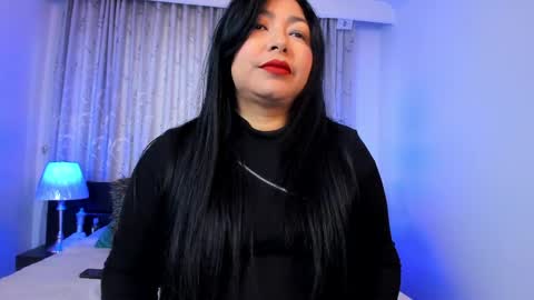 Snapshot of victoria_kim_lee chatting on May 13, 2026, 11:18 am Victoria online show from May 13, 2026, 11:18 am