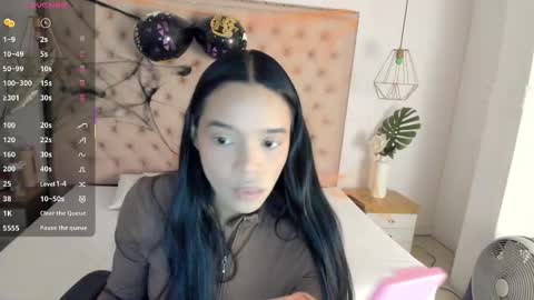 victoria_kitt online show from October 20, 2025, 2:50 pm