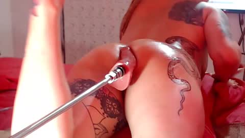 victoria_luxe online show from March 6, 2025, 5:54 pm