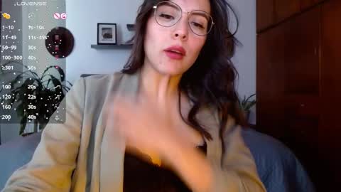 Snapshot of victoria_martelo chatting on October 9, 2025, 4:05 pm VICTORIA MARTELO online show from October 9, 2025, 4:05 pm