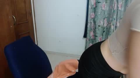 victoria online show from November 22, 2025, 3:27 am