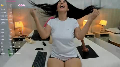 victoria_pachon online show from March 21, 2026, 7:17 pm