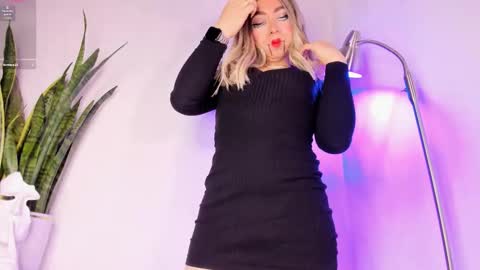 D A N I online show from October 31, 2025, 2:56 am