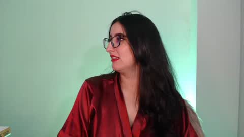 Victoria online show from February 24, 2025, 11:30 pm