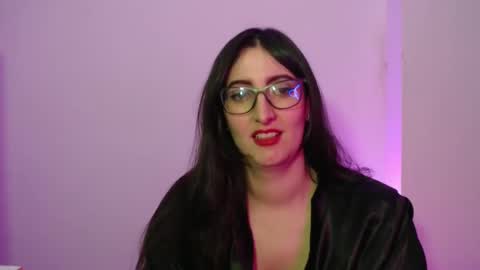 Victoria online show from March 10, 2025, 11:49 pm