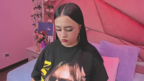 Victoria online show from September 26, 2025, 7:51 pm