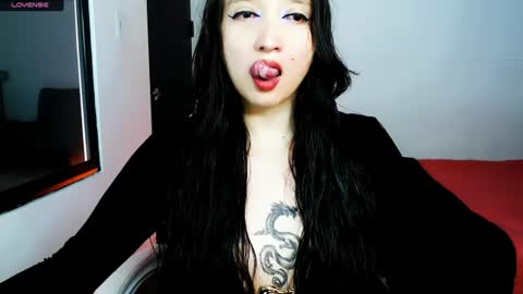 Victoria online show from July 12, 2026, 7:05 pm