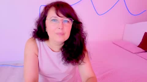 Snapshot of victoria_vvv chatting on July 20, 2026, 10:39 am Vika online show from July 20, 2026, 10:39 am