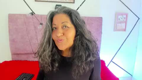 victoriaa_anderson_ online show from February 4, 2026, 8:36 pm