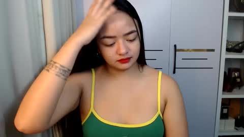 Victoria Harper online show from April 22, 2026, 2:40 pm