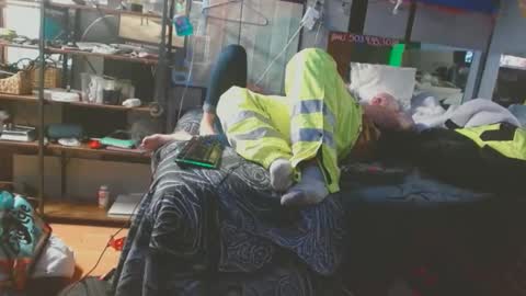 victoriajohn online show from November 11, 2025, 5:24 pm