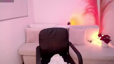 Victoria online show from January 10, 2026, 12:45 am