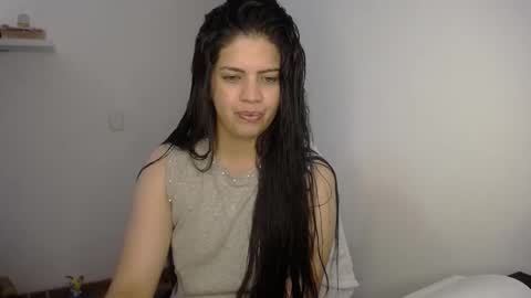 victorialg online show from September 10, 2025, 7:03 pm