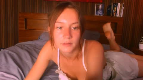 Eva and Victor online show from April 21, 2026, 5:58 am