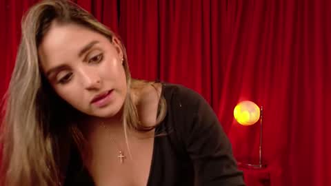 VictoriaNova online show from March 28, 2026, 11:48 pm