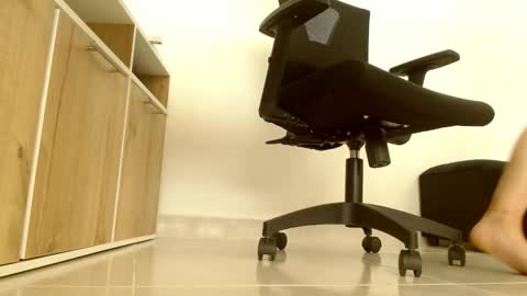 Victoria online show from February 23, 2026, 5:54 pm