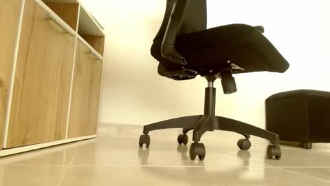 Victoria online show from February 27, 2026, 5:46 pm