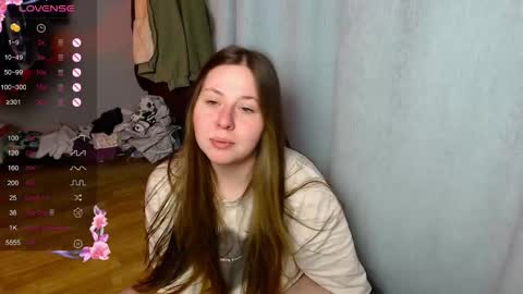 victoriassecrets_ online show from December 19, 2025, 8:38 pm