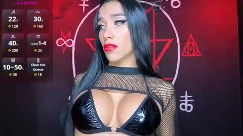 Victoria Vampire online show from December 1, 2025, 6:35 pm