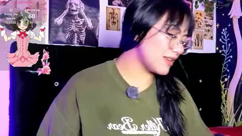 victoriia_thompson online show from February 6, 2026, 8:23 pm