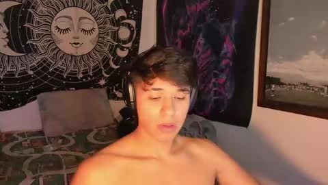 Snapshot of victorino_jhonson chatting on December 10, 2024, 12:50 am Victorino Jhonson online show from December 10, 2024, 12:50 am