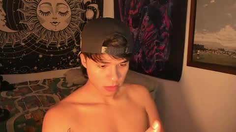 Snapshot of victorino_jhonson chatting on December 17, 2024, 5:15 pm Victorino Jhonson online show from December 17, 2024, 5:15 pm