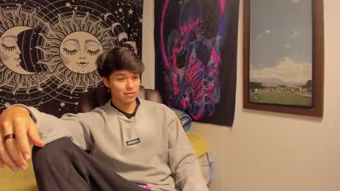 Snapshot of victorino_jhonson chatting on October 4, 2025, 2:31 am Victorino Jhonson online show from October 4, 2025, 2:31 am