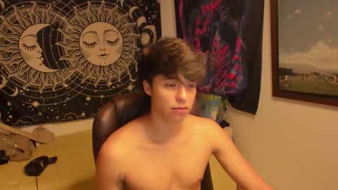 Snapshot of victorino_jhonson chatting on December 1, 2025, 1:43 am Victorino Jhonson online show from December 1, 2025, 1:43 am