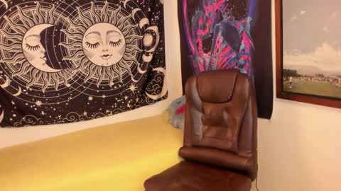 Snapshot of victorino_jhonson chatting on December 1, 2025, 4:12 pm Victorino Jhonson online show from December 1, 2025, 4:12 pm