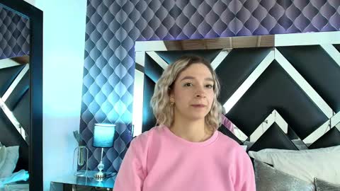 victtoria lee online show from February 12, 2025, 2:35 am