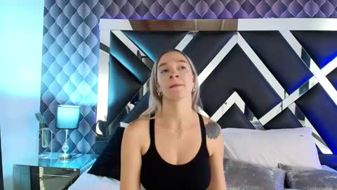 victtoria lee online show from February 24, 2025, 10:14 pm