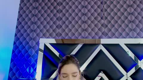 victtoria lee online show from March 8, 2025, 10:45 pm