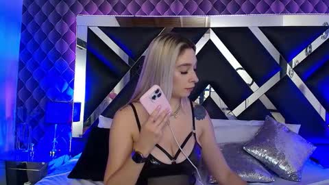 victtoria lee online show from November 22, 2025, 9:47 pm