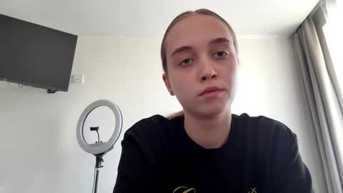 vidabradbury online show from March 13, 2026, 10:11 am