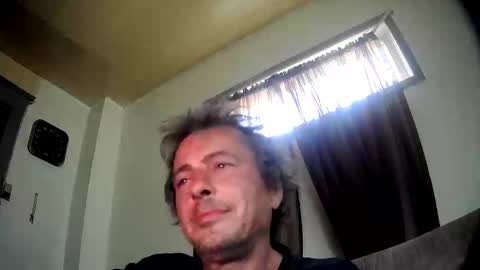 vids1977 online show from June 6, 2026, 2:38 am