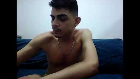 viego_santiago online show from April 21, 2026, 6:09 am