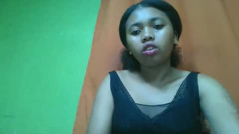 Snapshot of vierge28430 chatting on May 16, 2026, 2:41 am vierge28430 online show from May 16, 2026, 2:41 am