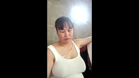 vietnam_sexxy online show from April 22, 2026, 3:31 am