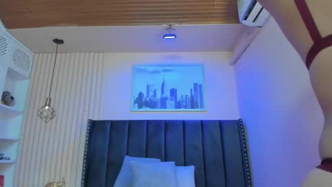 Viiolett online show from January 31, 2025, 8:01 pm