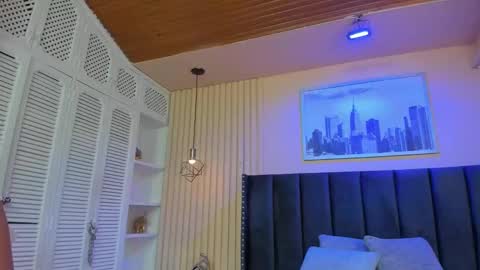 Viiolett online show from October 3, 2025, 8:50 pm