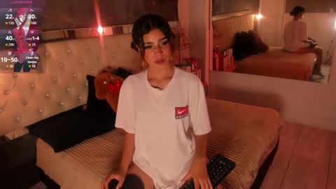 Violet online show from September 15, 2025, 1:00 pm