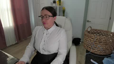 Ukrainian-woman online show from February 7, 2025, 7:06 pm