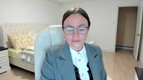 Ukrainian-woman online show from September 20, 2025, 11:22 am