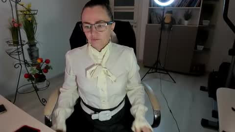 Snapshot of vika7333 chatting on January 16, 2026, 6:39 am Ukrainian-woman online show from January 16, 2026, 6:39 am