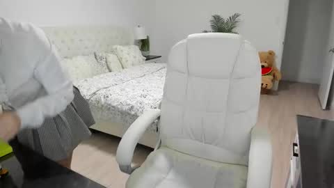 Snapshot of vika7333 chatting on February 20, 2026, 12:27 pm Ukrainian-woman online show from February 20, 2026, 12:27 pm